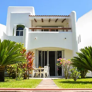 https://villa-playa-vintage.tulum-hotels.net